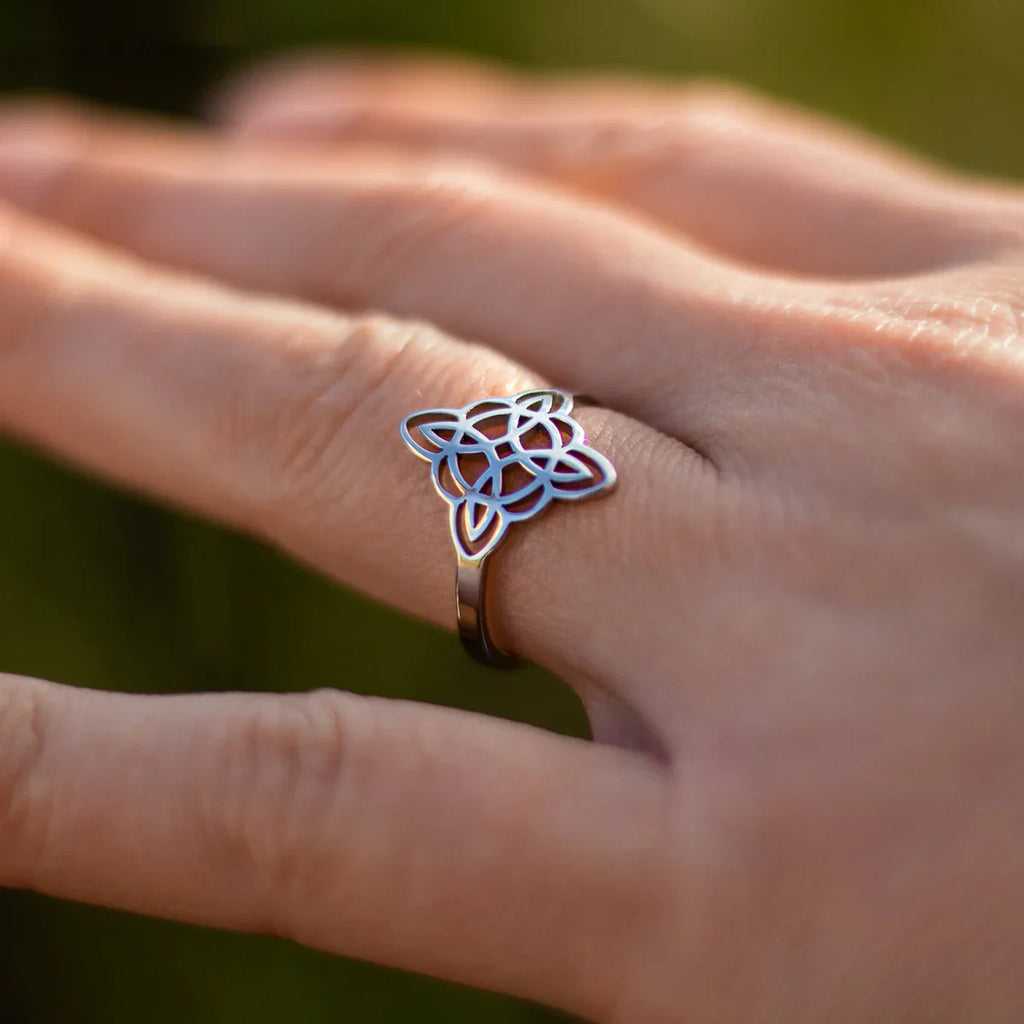 Bague Ajustable Noeud De Sorcière Protection Eternelle