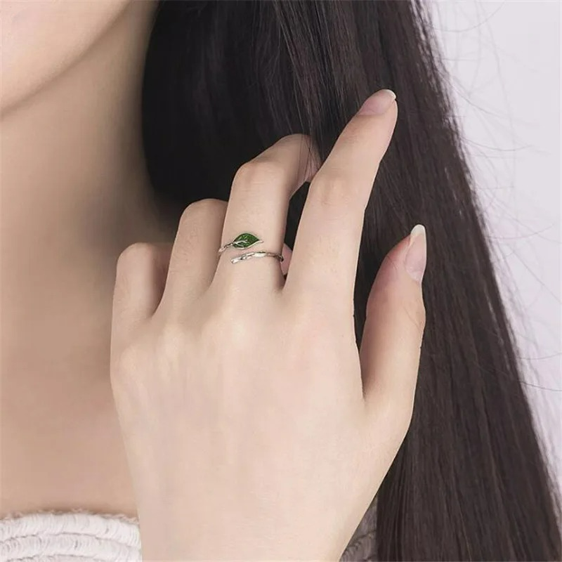レトロな秋の葉リング
