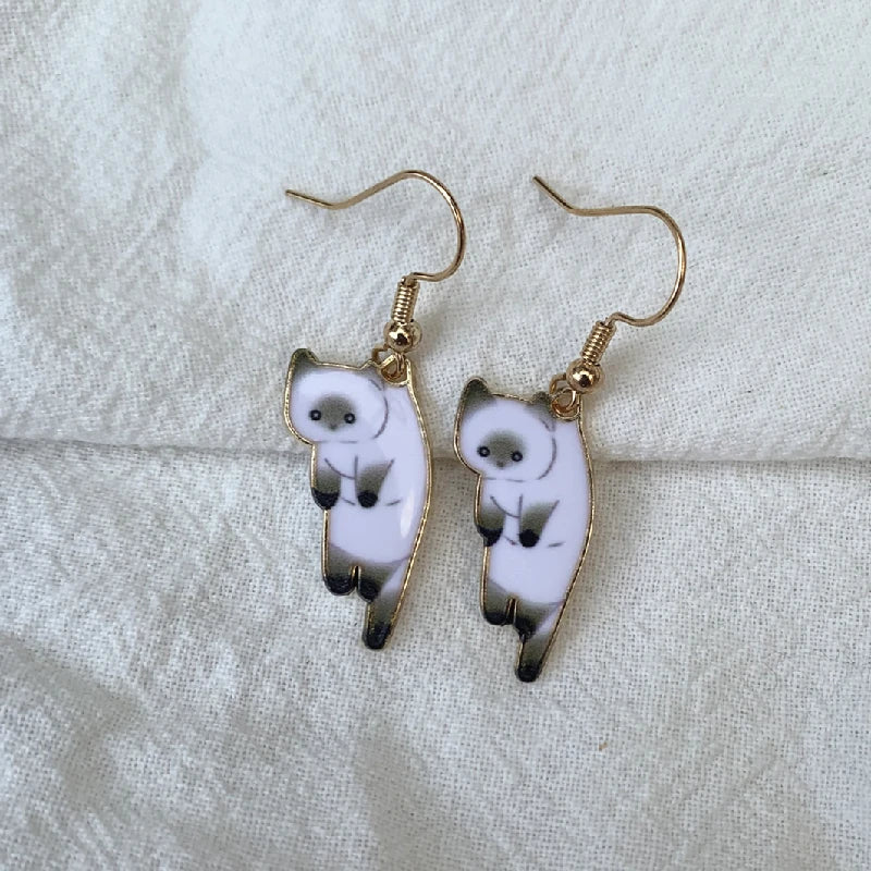 キュートな猫ピアス シャム