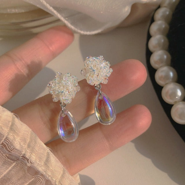 しずく型ピアス