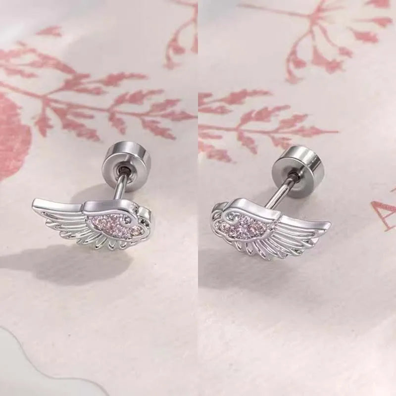 天使の翼のピンクピアス