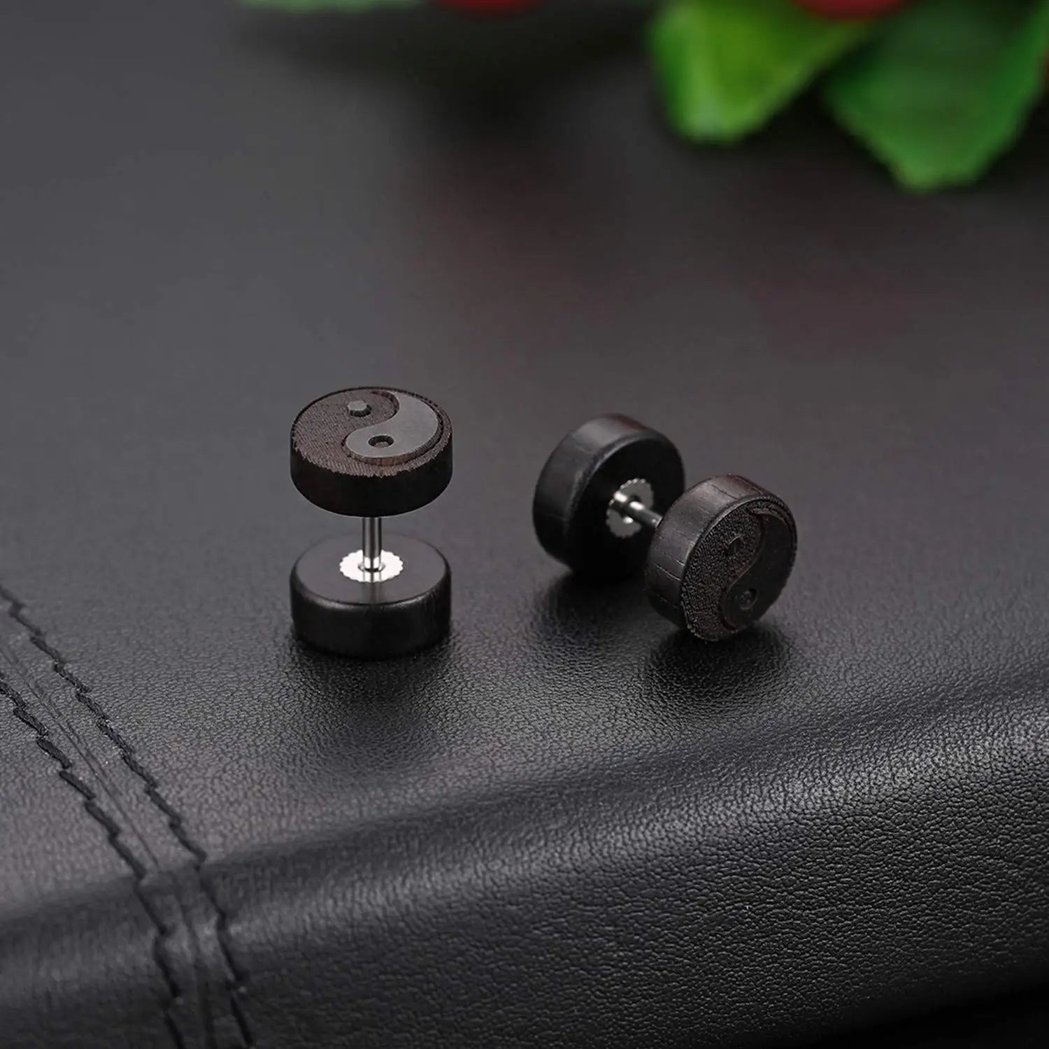 Boucles d'Oreilles Clou en Bois Yin Yang noir