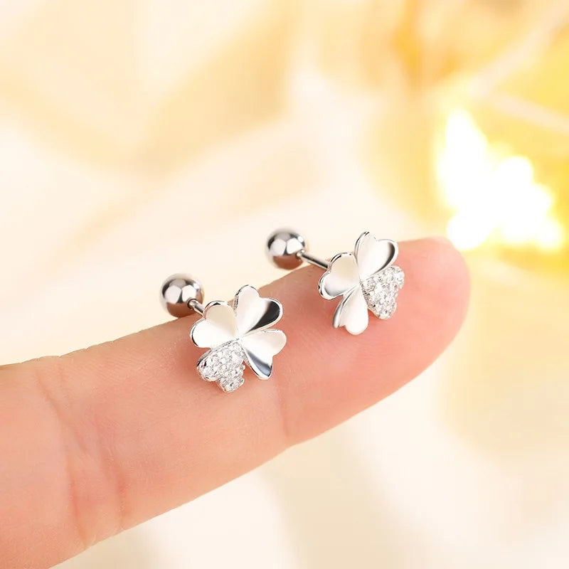 Boucles d'Oreilles Clou en Feuille de Trèfle à 4 Feuilles avec Zircon