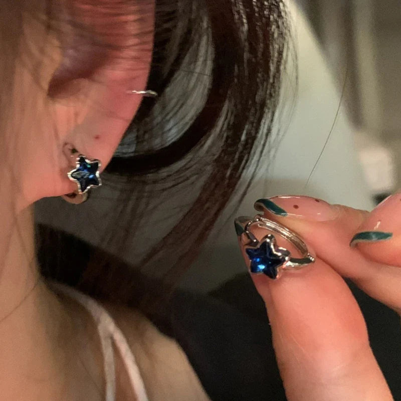 Boucles d'Oreilles Créoles Etoile Bleue