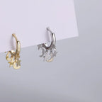 星と月のぶら下がるフープピアス シルバー