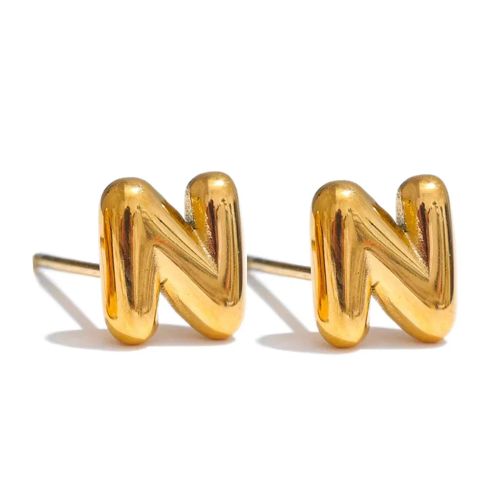 イニシャルnのカスタムピアス