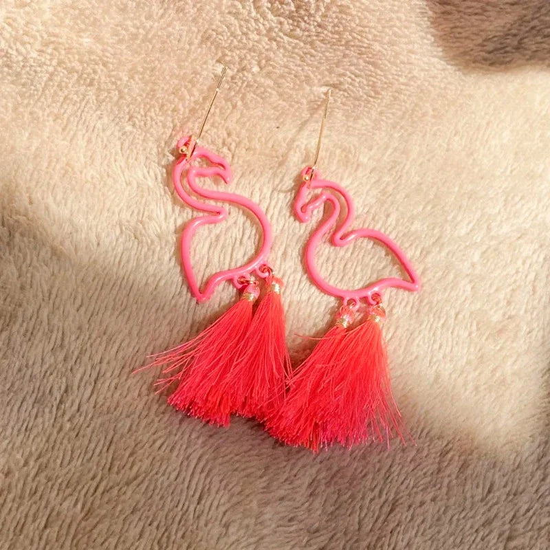 フラミンゴの羽根モチーフ イヤリング