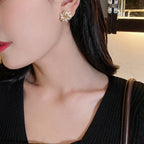 女性用 ゴールドフラワーピアス