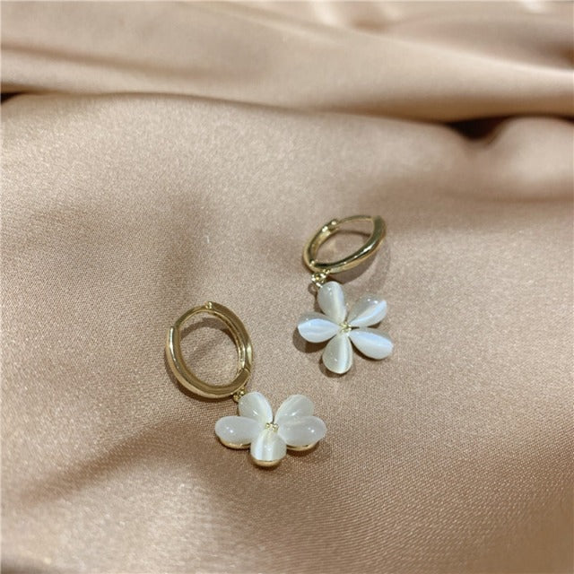 オパールフラワーピアス
