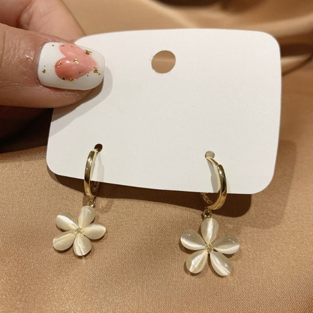 オパールフラワーピアス