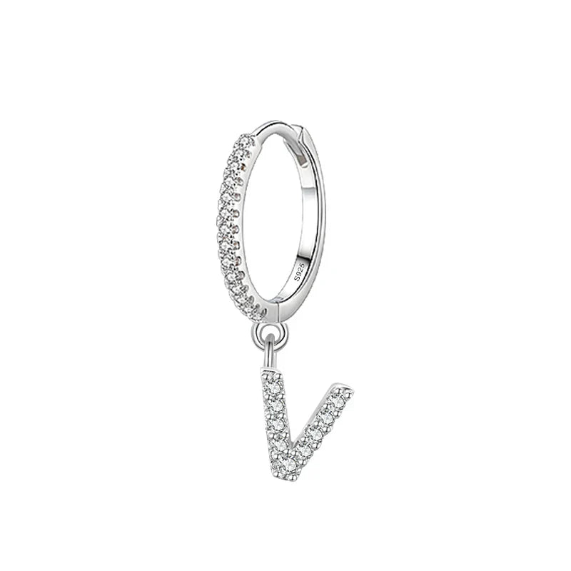 Boucles d'oreilles créoles avec initiale v