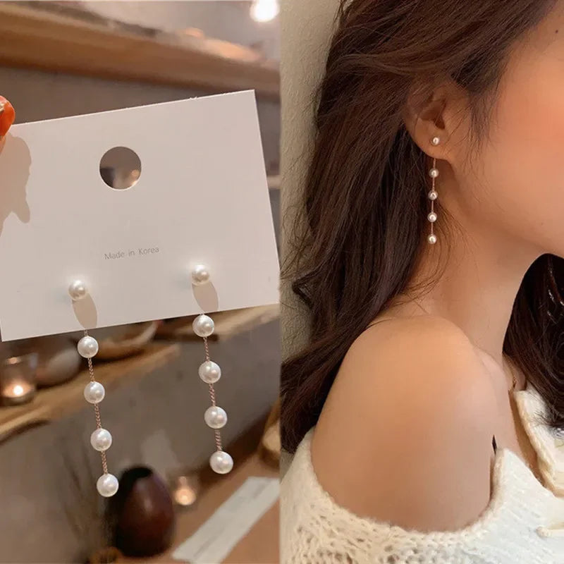 白いパールのドロップピアス