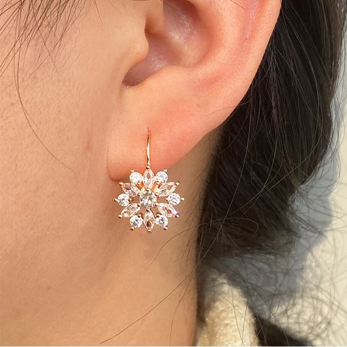 フラワー ジルコン ドロップピアス ホワイト