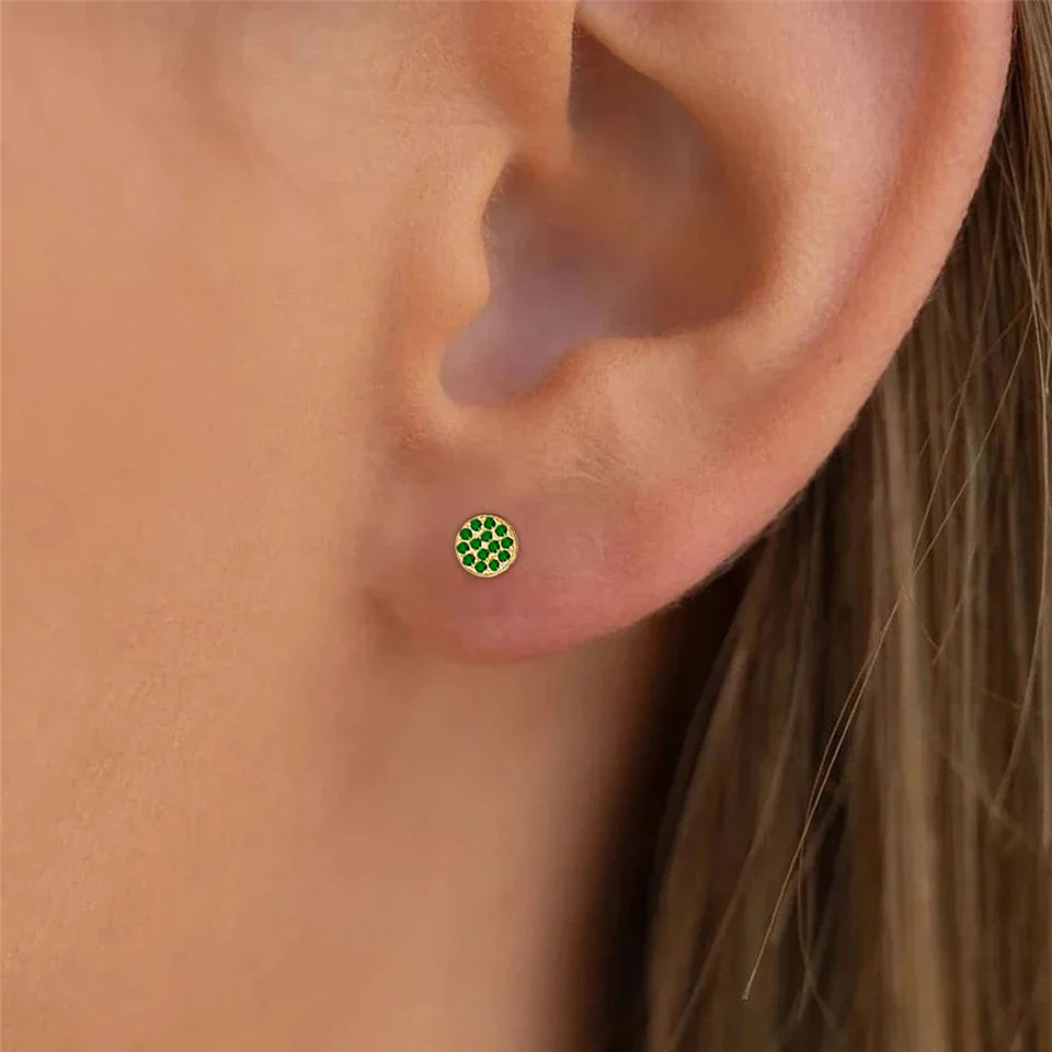 Boucles d'oreilles puces avec pierre de naissance pour femme