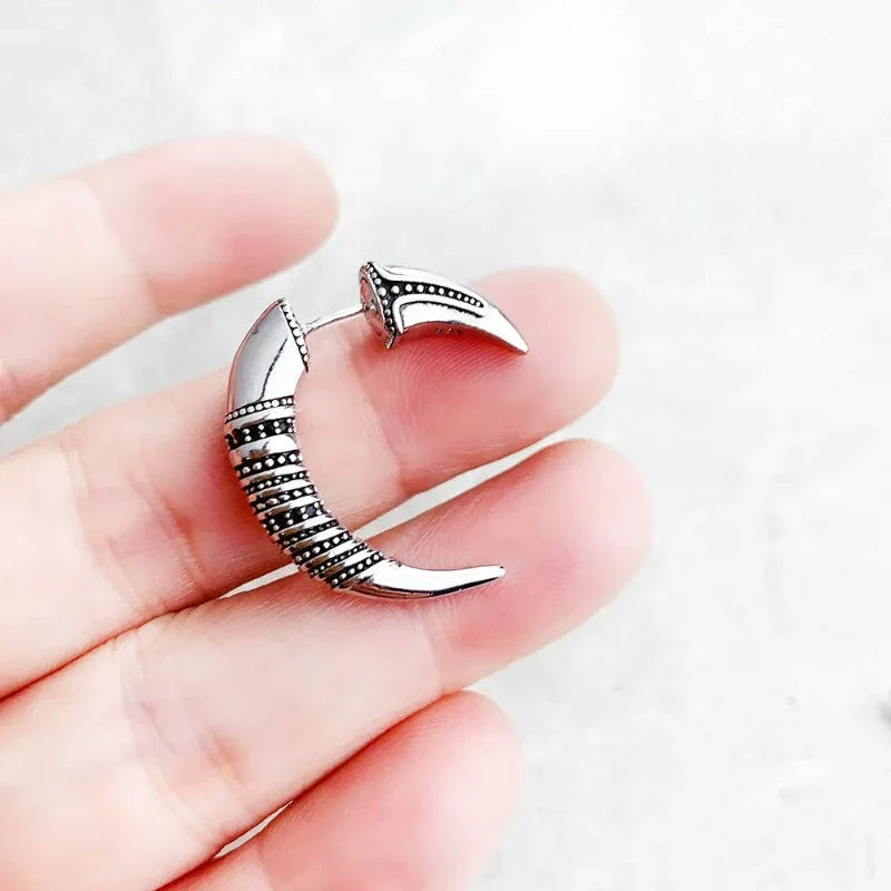 シルバークロー ピアス - Exception®
