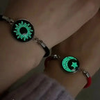 Bracelet avec Croissant de Lune et Soleil Lumineux rouge et noir