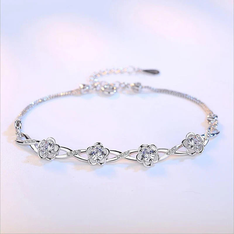 Bracelet avec Fines Fleurs en Zircon blanc