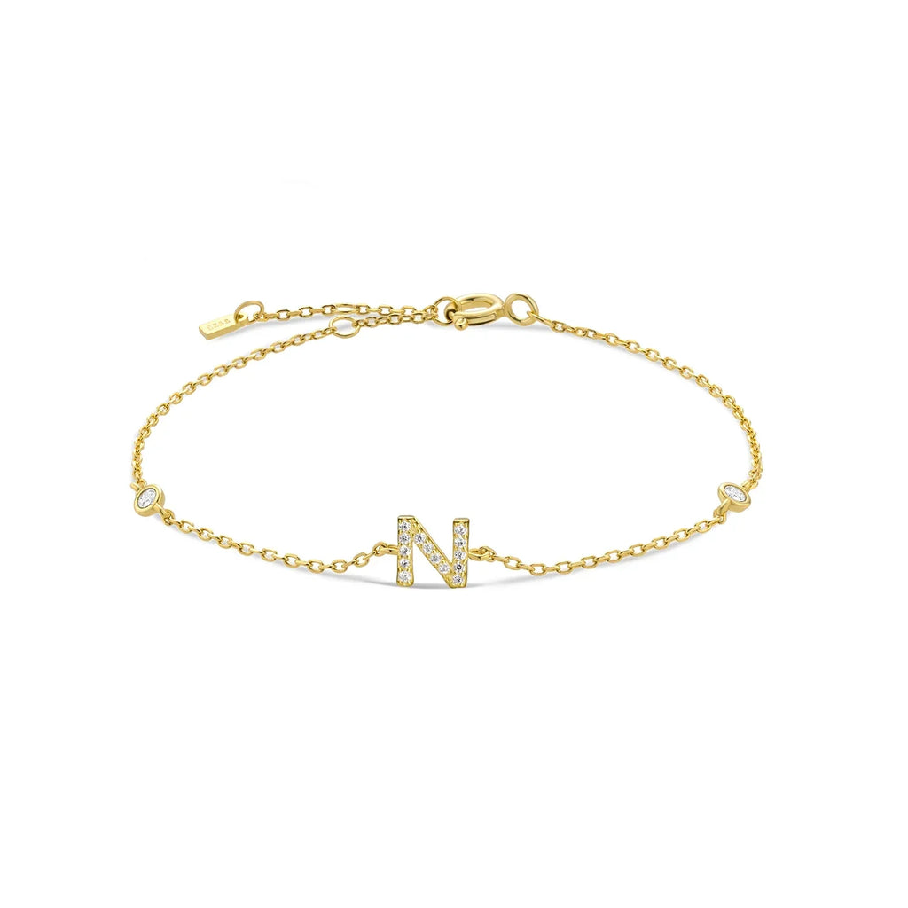 ラインストーンのイニシャル付きブレスレット（ゴールド n）