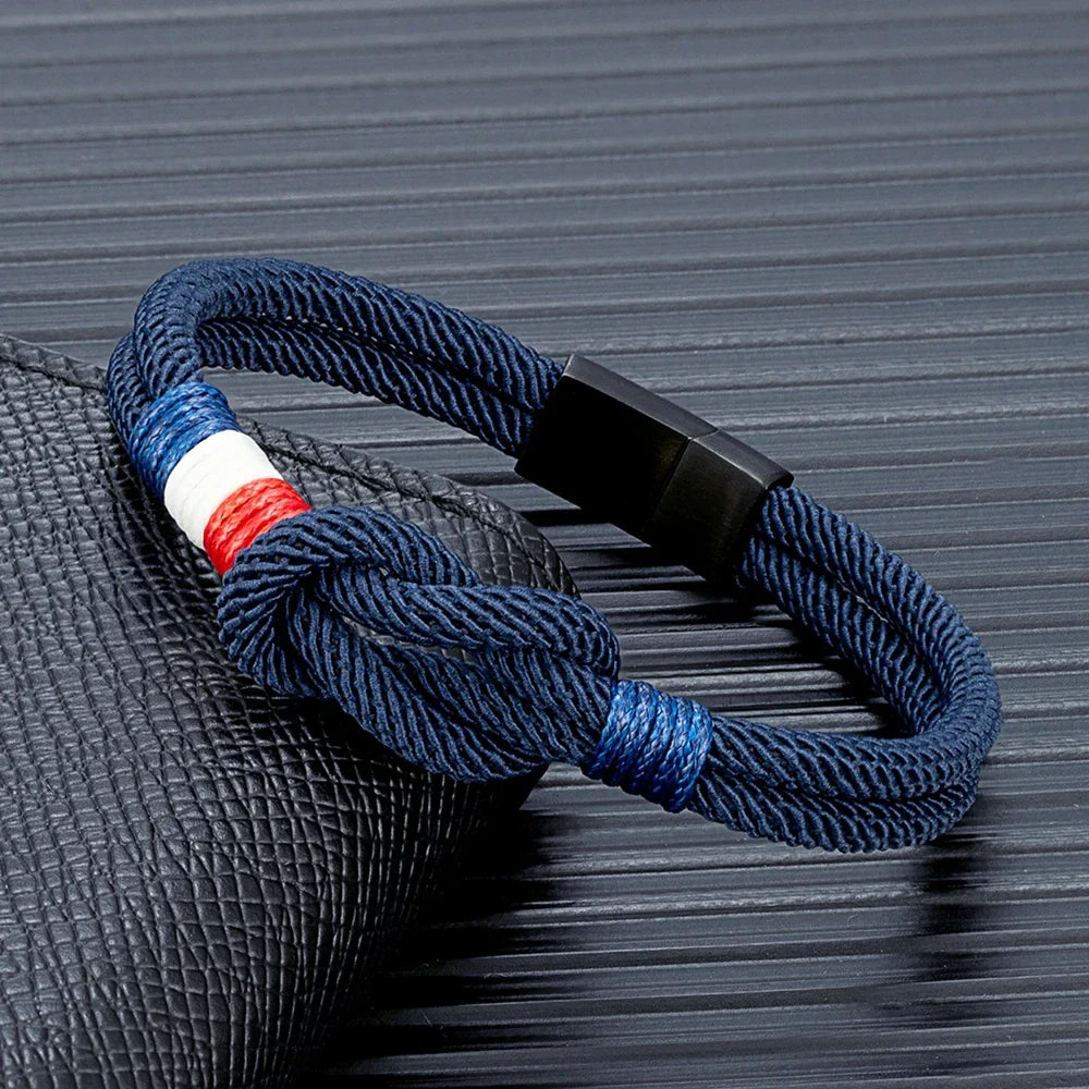 Bracelet avec noeud en corde bleu marine
