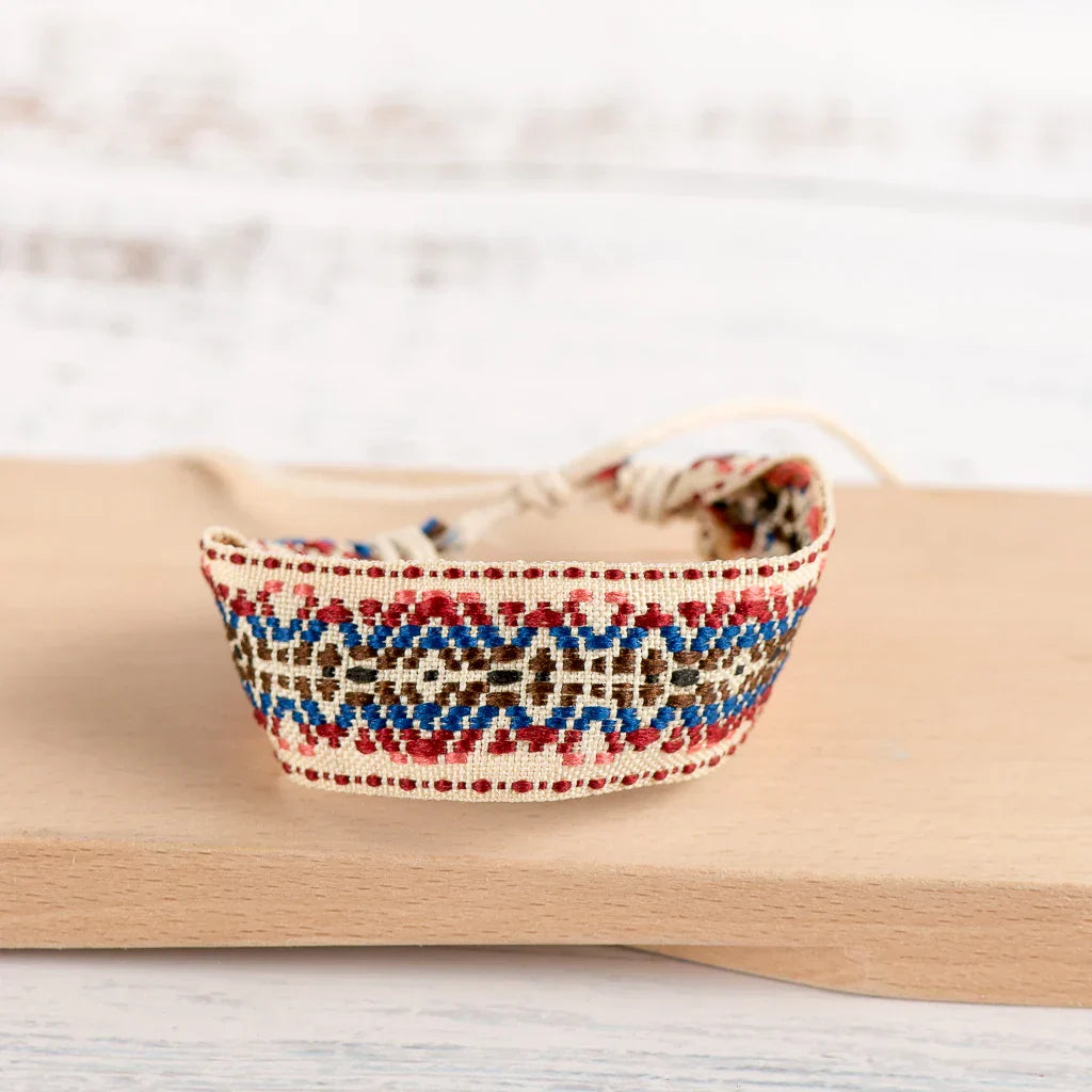 ボヘミアン風 刺繍入り ハンドメイド ブラジルブレスレット ブルー 
