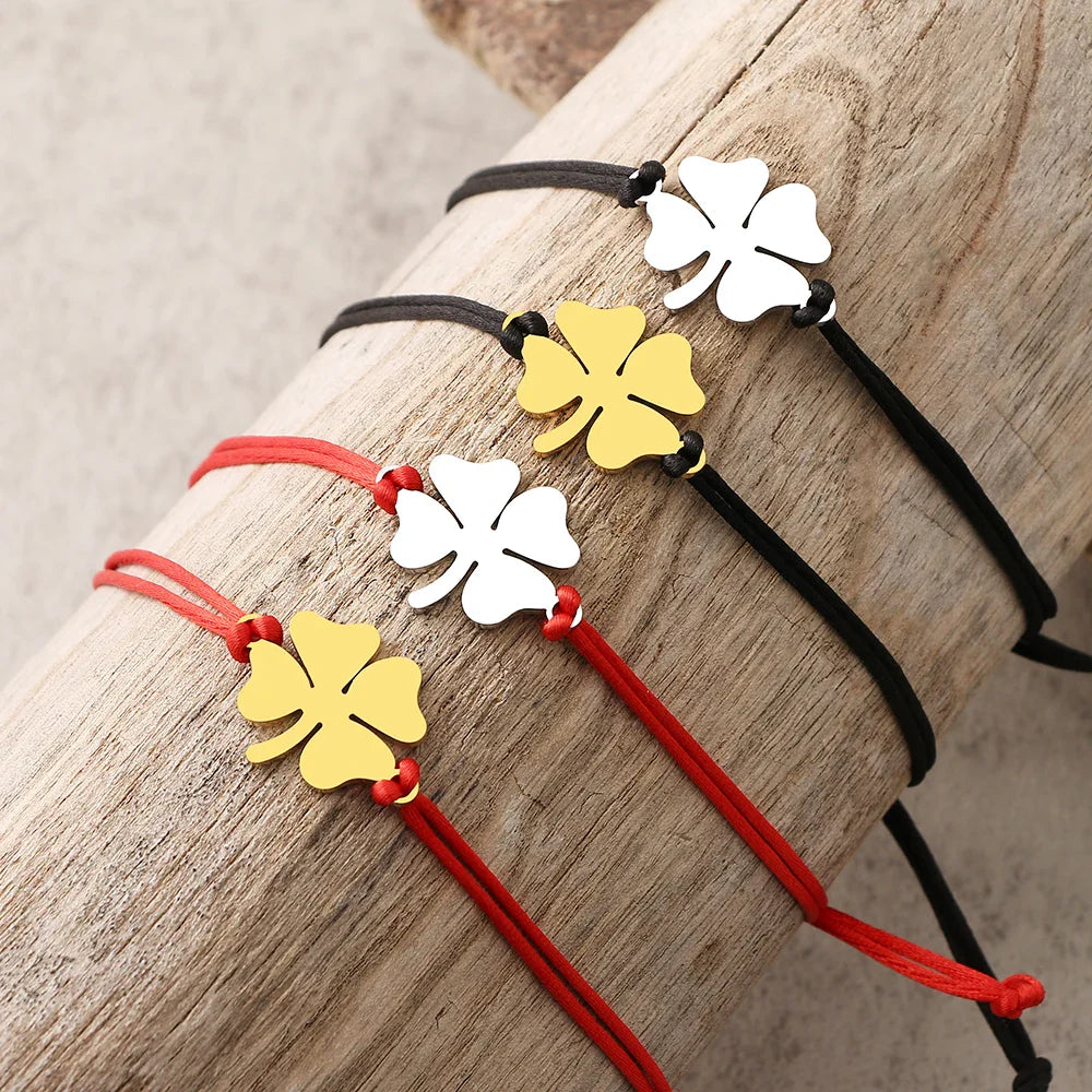 Bracelet en Corde avec Trèfle à 4 Feuilles Porte Bonheur rouge et or
