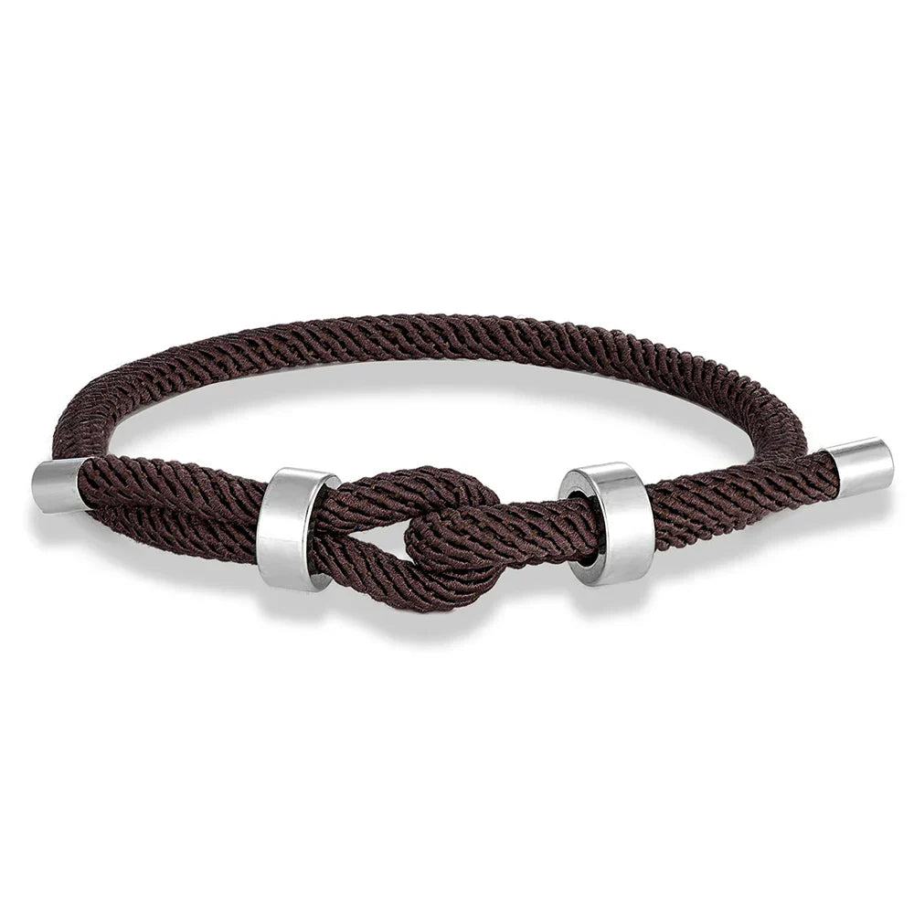 Bracelet moderne en corde tressée avec nœud marron