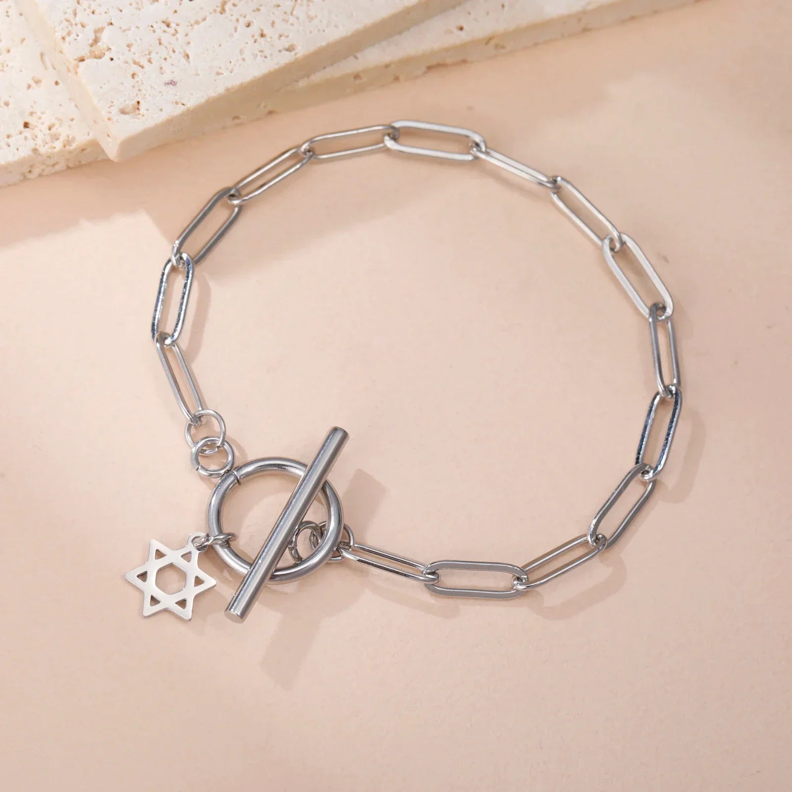 Bracelet pour femme avec pendentif de l'étoile de David symbole juif argent
