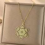 Collier avec Grand Pendentif Cube de Métatron or
