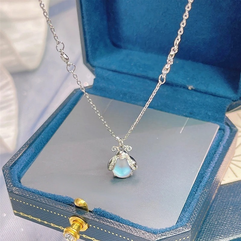 Collier avec Pendentif en Zircon Pierre de Lune