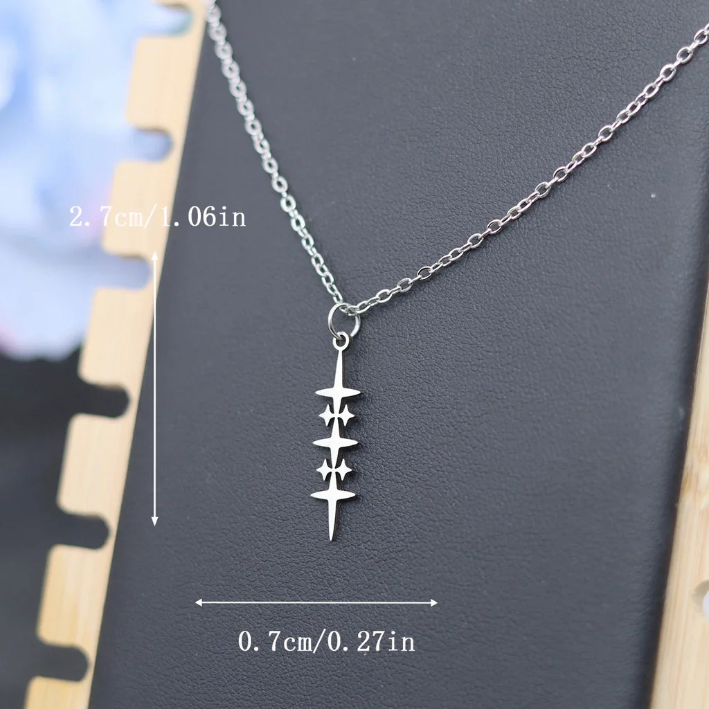 メンズ向けの星モチーフペンダント付きネックレス（シルバー）