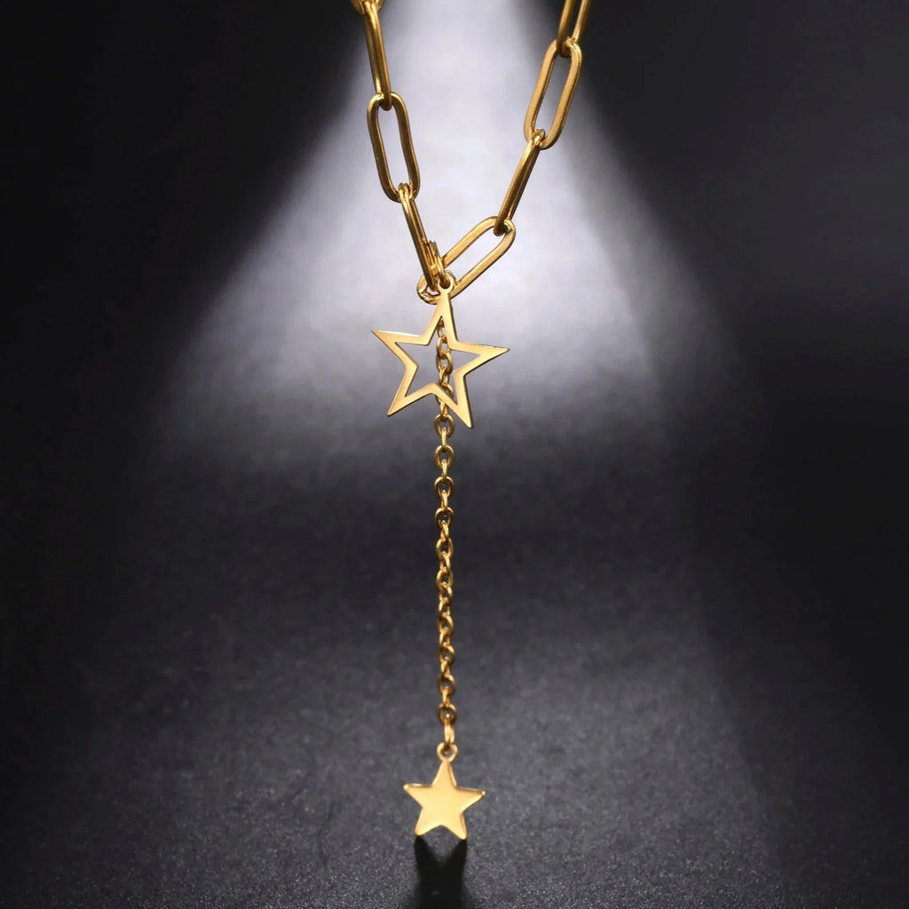 星モチーフのペンダント付きネックレス ゴールド