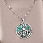 Collier avec Pendentif Fleur de Lotus
