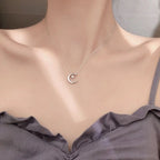 Collier avec Pendentif Lune et Etoile en Crystal