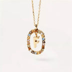 Collier avec pendentif ovale initiale f