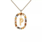 Collier avec pendentif ovale initiale p