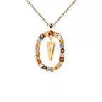 Collier avec pendentif ovale initiale v