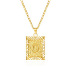 Collier avec pendentif rectangulaire initiale o