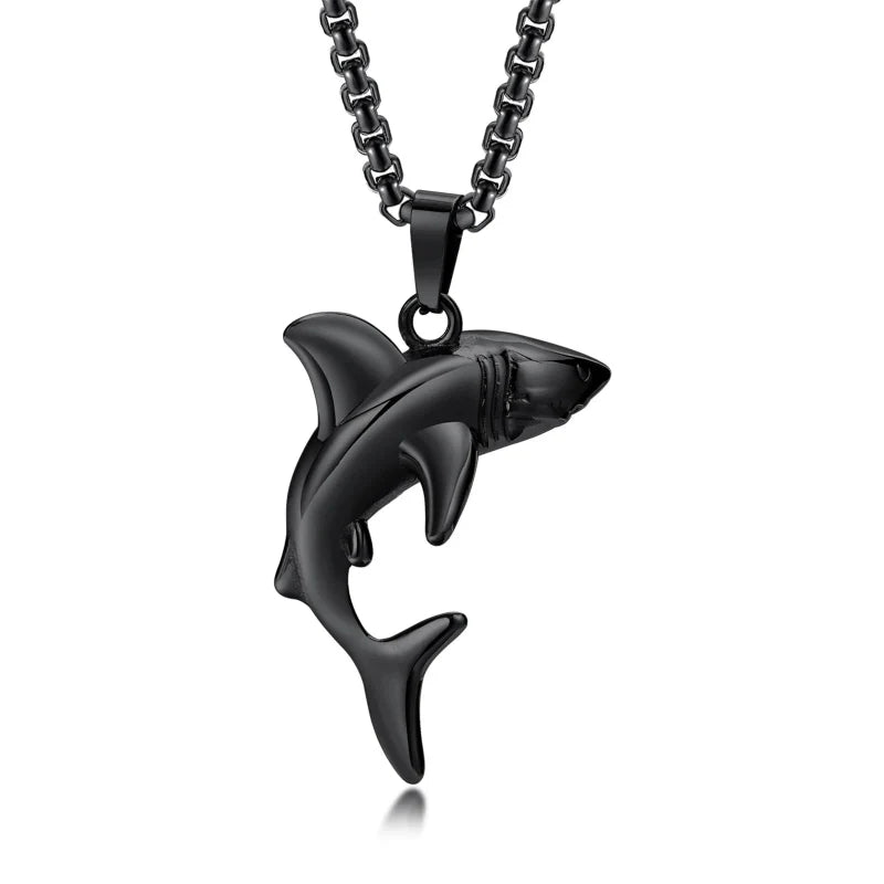 メンズ用ブラックのサメペンダントネックレス
