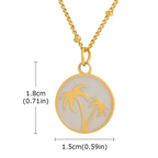 Collier avec pendentif rond et motif palmier