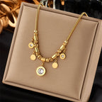 Collier avec Pendentifs en Zircon