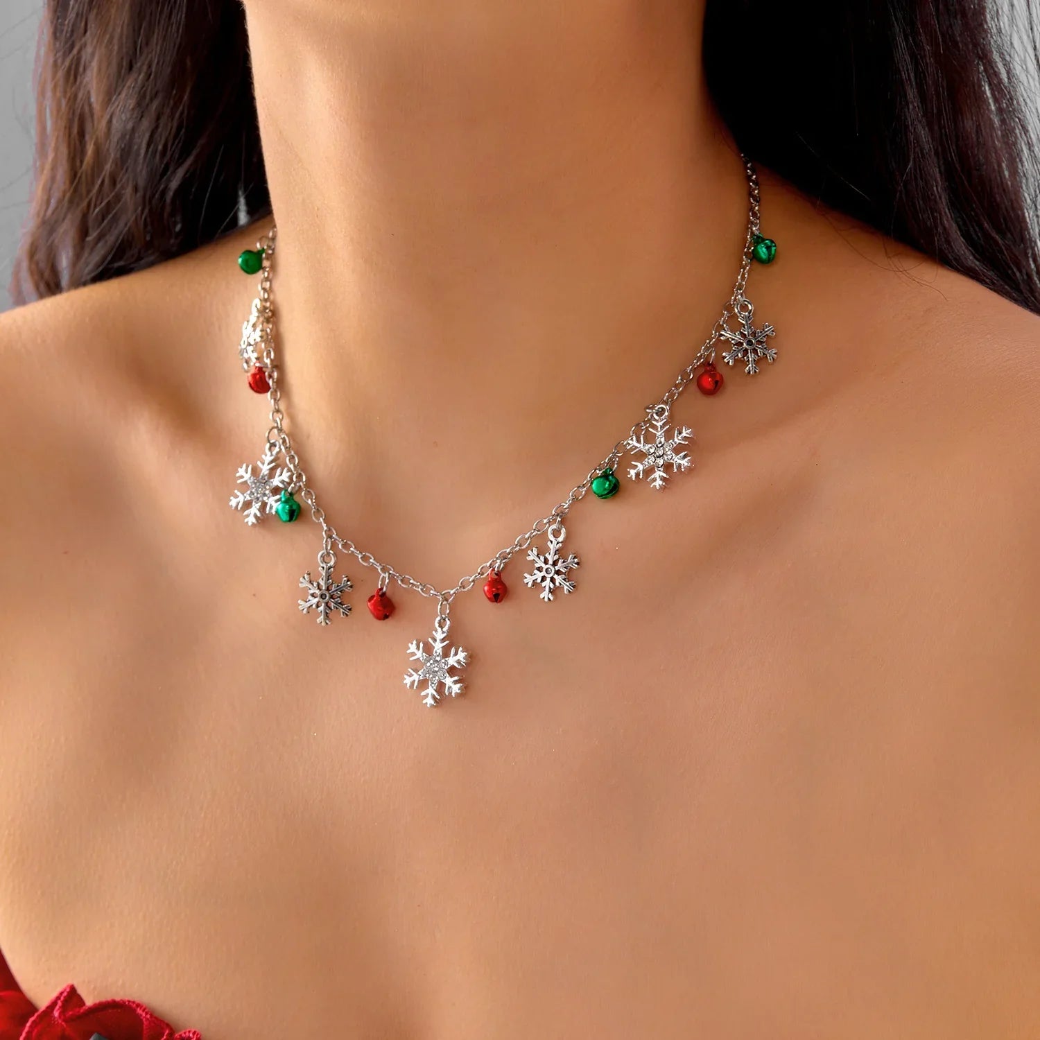 Collier avec Pendentifs Flocons de Neige et Boules de Noël