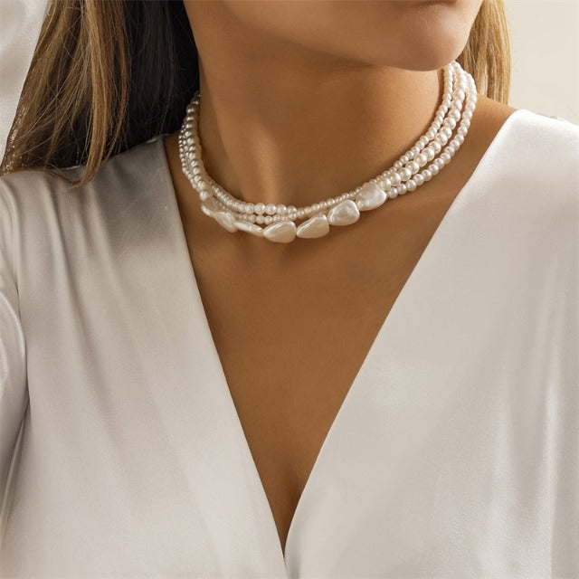 ホワイトパールのレディースチョーカーネックレス