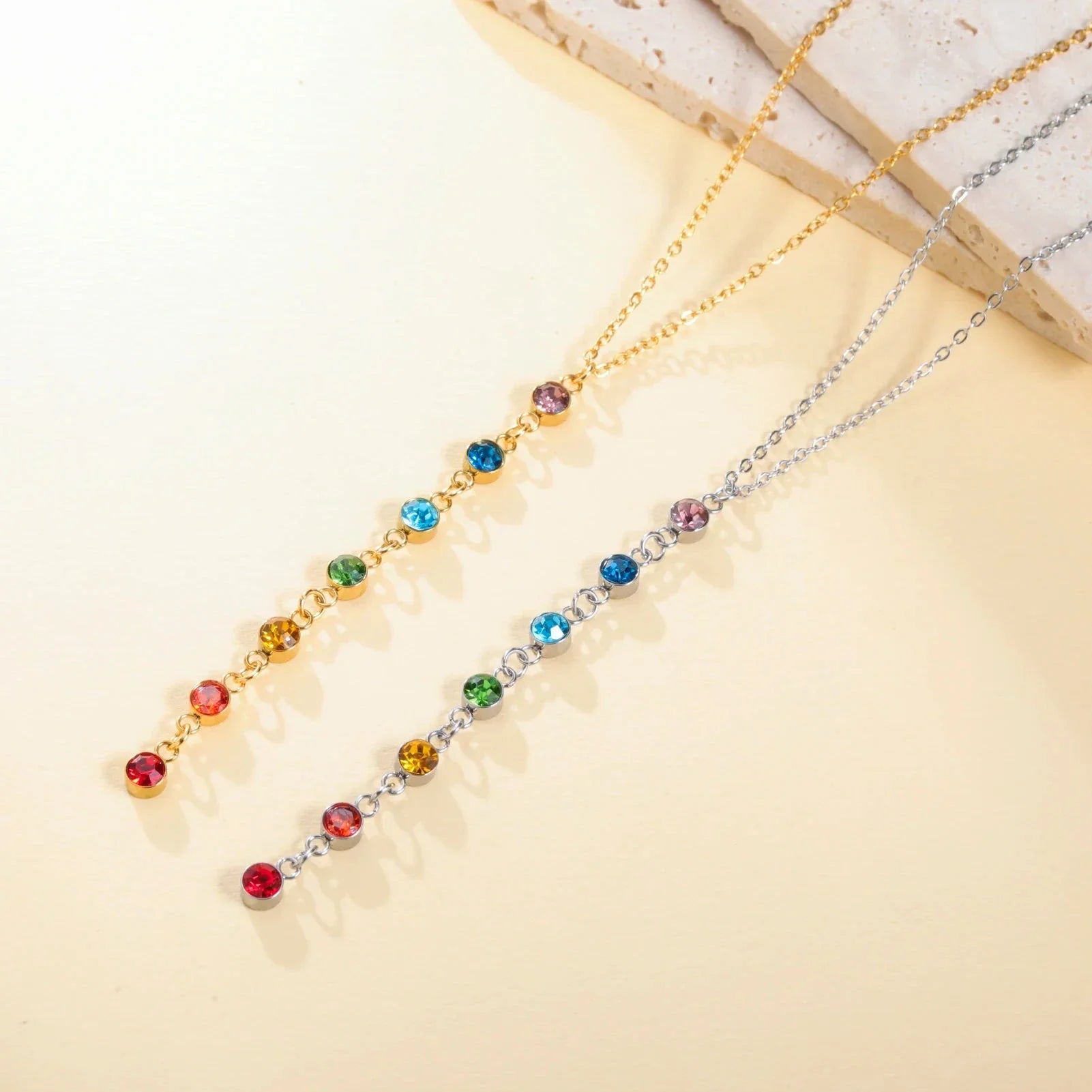 Collier de Protection avec Long Pendentif en Pierres 7 Chakras or