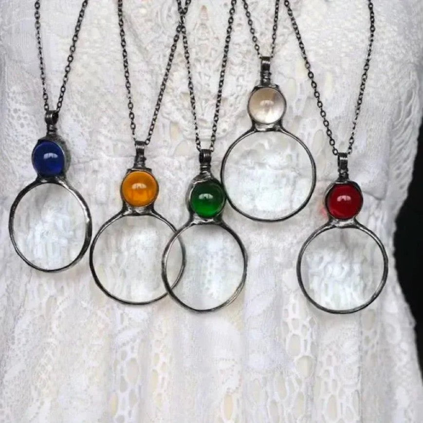 Collier Loupe Grossissante