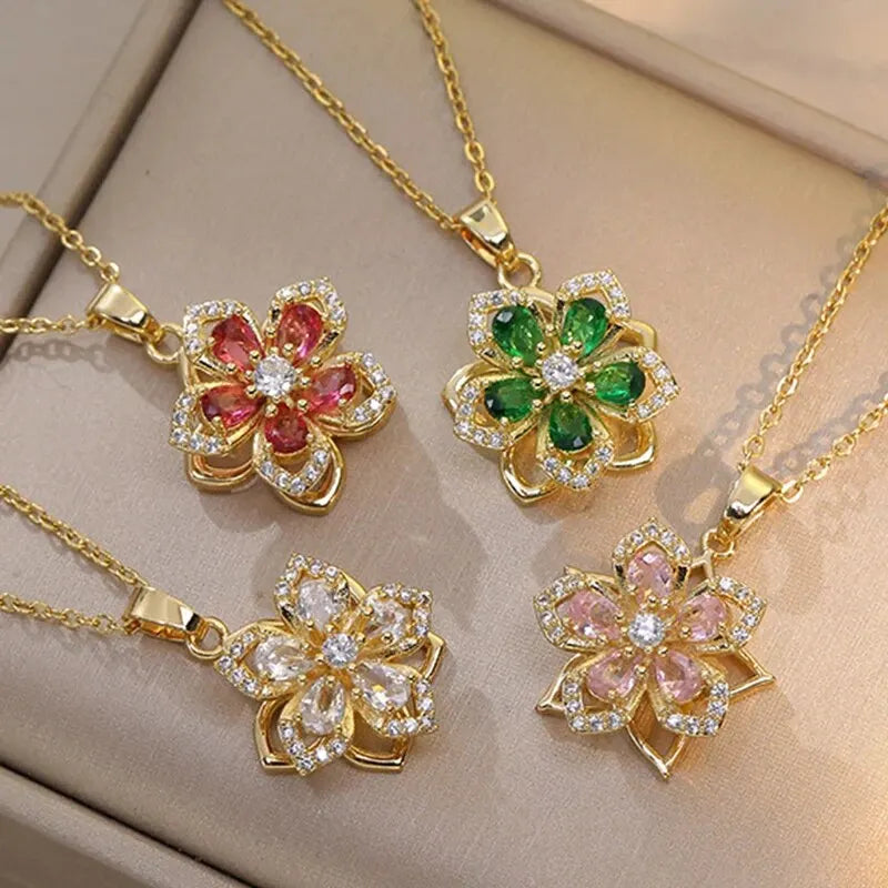 5枚花のジルコンペンダントネックレス b