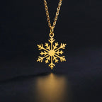冬の雪の結晶ペンダントネックレス ゴールド
