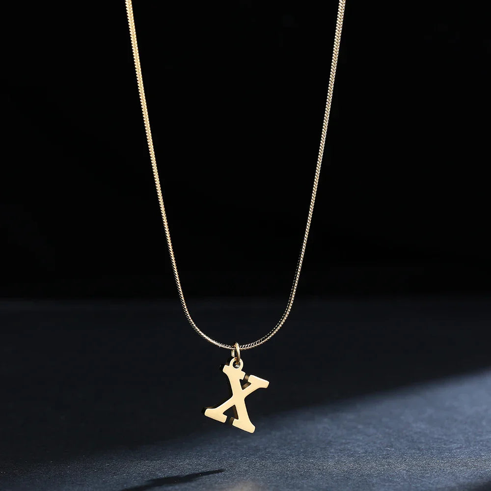 Collier ras de cou femme avec pendentif initiale x