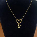 Collier ras de cou avec pendentif initiale et coeur - lettre