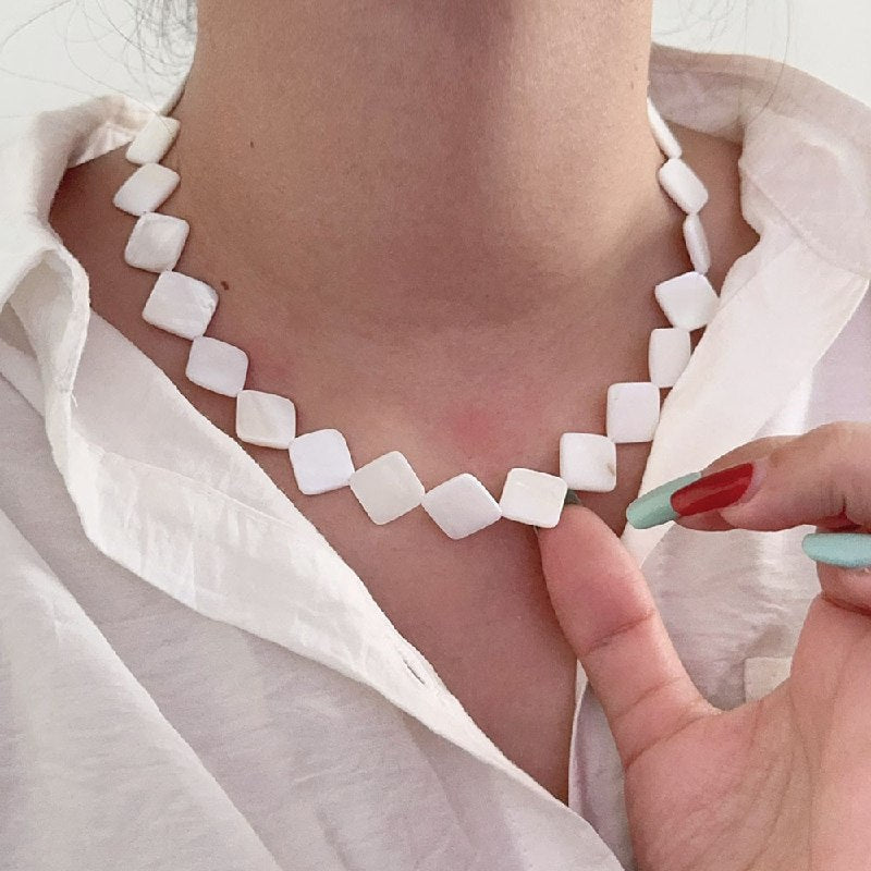 Collier Ras de Cou Nacre de Coquillage