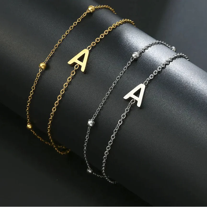 ゴールドとシルバーのダブルイニシャルブレスレットa